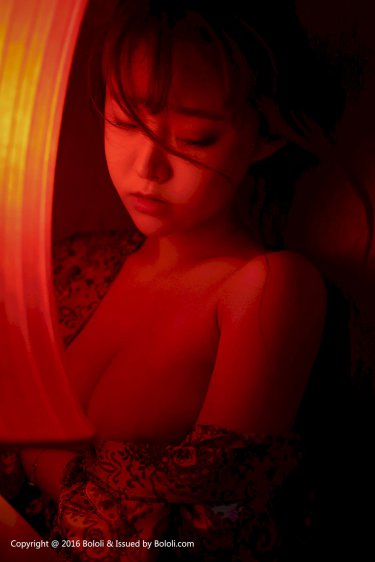 被催眠冷艳美母夏舒兰